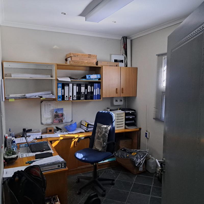 To Let Commercial Property for Rent in Walmer Eastern Cape